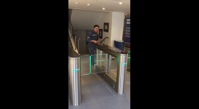 DS212P swing turnstile in Ecuador1