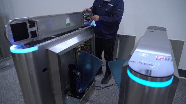 flap turnstile video~1