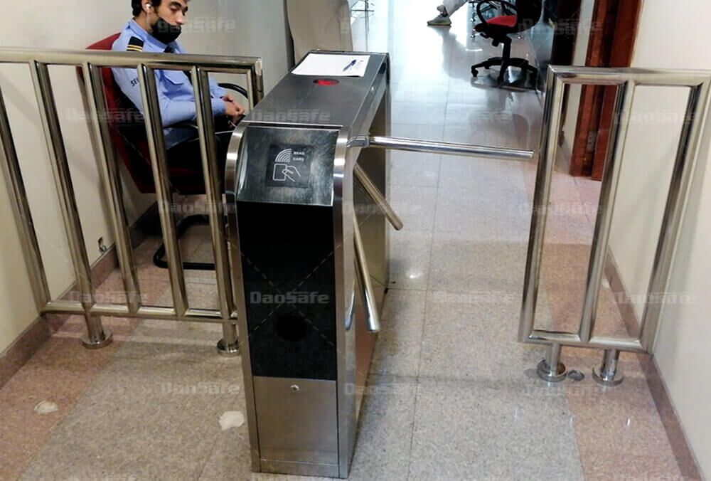 DS111 Tripod Turnstile inKuwait