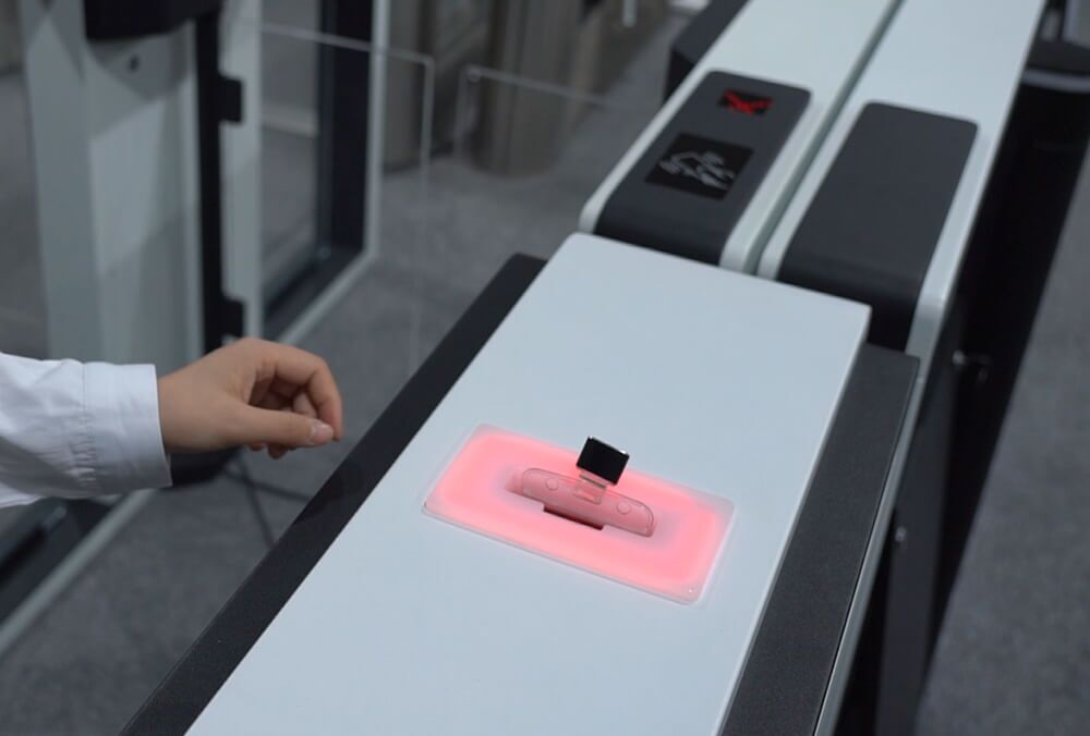 dssp6001g card sleeve collector in sample room 4